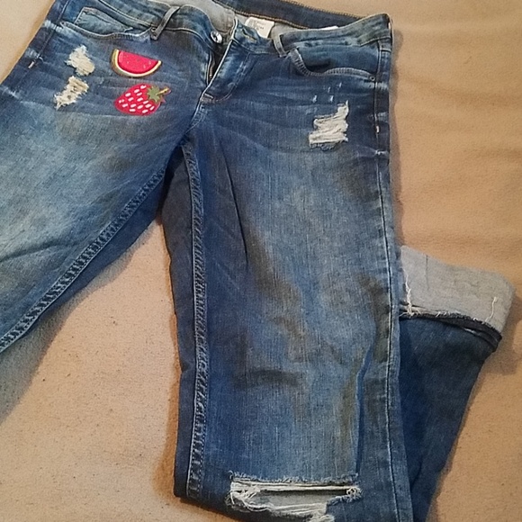 Custom distressed H&M skinny jeans with decals - Picture 5 of 6
